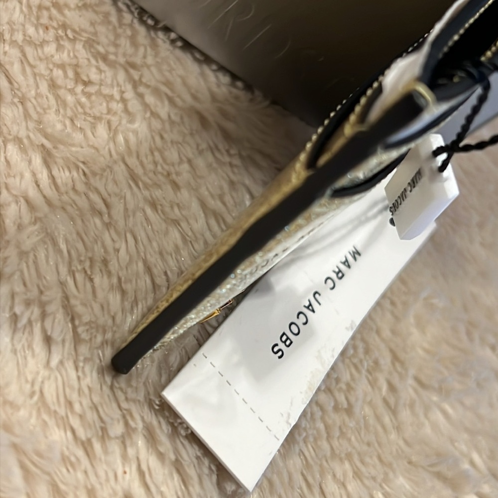 MARC JACOBS Glitter Trademarc Card Case - Picture 4 of 6